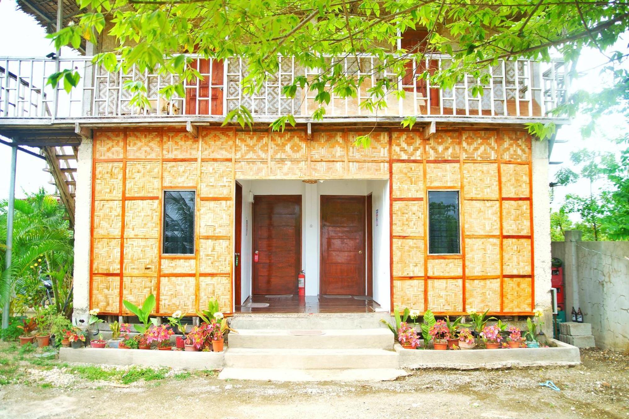 Ananas Guesthouse Moalboal Exterior foto